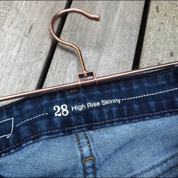 LEVIS Dark Blue High Rise Ankle Skinny Jeans - Picture 9 of 9